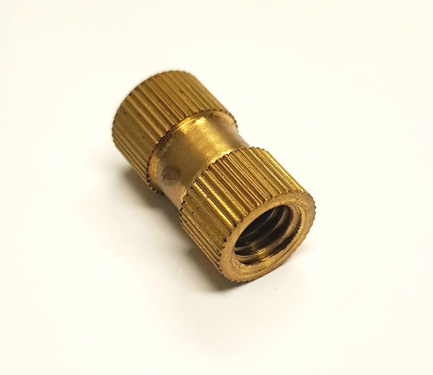 NÚM VẶN 6 CÁNH PHI 50 RĂNG THÔNG M8 - M10